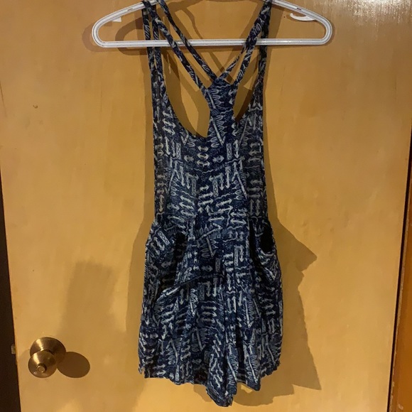 Ecote XS overall romper - Picture 2 of 2